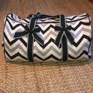 ‼️4 for $15‼️ Quilted duffel bag